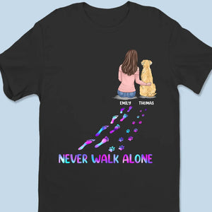 Paws And Paths, le duo parfait ! T-shirt unisexe personnalisé pour chien, haut de gamme, sweat à capuche ! Cadeau pour propriétaires et amoureux des animaux.