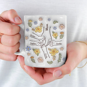 Tu tiens nos mains, et nos cœurs aussi - Mug personnalisé 3D à effet gonflé - Cadeau pour maman, grand-mère