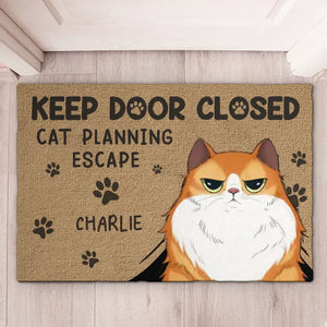 Chat en train de planifier une évasion - Tapis décoratif personnalisé pour la maison - Cadeau de pendaison de crémaillère pour les propriétaires et les amoureux des animaux