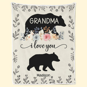 Her Love Is A Garden Of Endless Wonder - Family Personalized Custom Blanket - Gift For Mom, Grandma