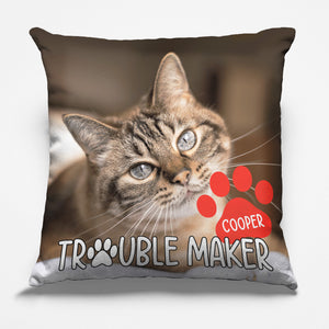 Coussin personnalisé avec photo « Trouble Maker » pour chien et chat – Cadeau pour propriétaires et amoureux des animaux