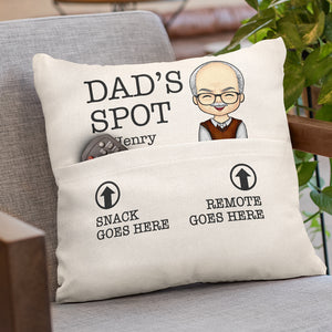 L'endroit, le goûter et la télécommande de papa vont aussi ici - Oreiller de poche personnalisé pour la famille - Cadeau de fête des pères, d'anniversaire pour papa, grand-père