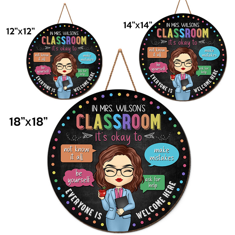Tout le monde est le bienvenu ici - Panneau en bois rond personnalisé pour enseignant - Cadeau de pendaison de crémaillère pour enseignant, retour à l'école