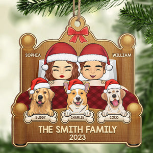Cher Père Noël, n'oubliez pas les chiens ! Ornement personnalisé pour couple ! En bois, forme personnalisée ! Cadeau de Noël pour mari, femme, propriétaires d'animaux et amoureux des animaux.