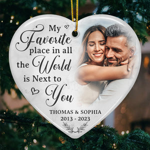 Photo personnalisée « Mon endroit préféré au monde » - Ornement personnalisé pour couple - En forme de cœur en céramique - Cadeau de Noël pour mari et femme, anniversaire