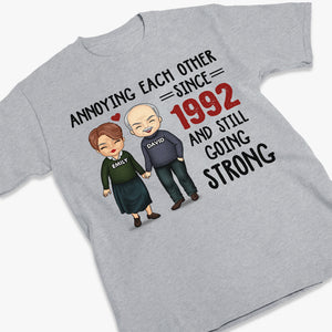On s'ennuie, on continue à être forts - T-shirt unisexe personnalisé, sweat à capuche, sweat-shirt - Cadeau pour couple, mari et femme, anniversaire, fiançailles, mariage, cadeau de mariage