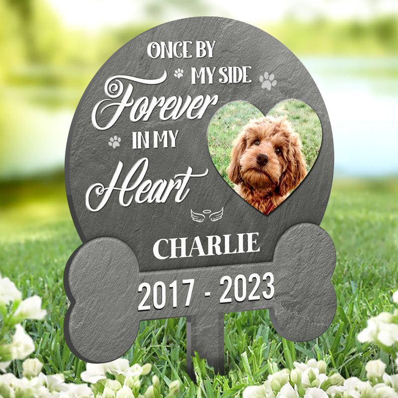 Photo personnalisée « Vos empreintes restent dans mon cœur » – Piquet de jardin personnalisé en acrylique – Cadeau de condoléances pour les propriétaires et les amoureux des animaux