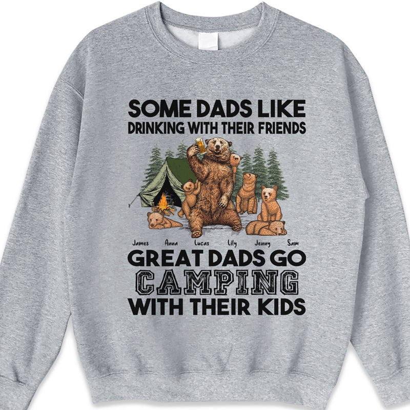 Les papas formidables campent avec leurs enfants - T-shirt unisexe personnalisé