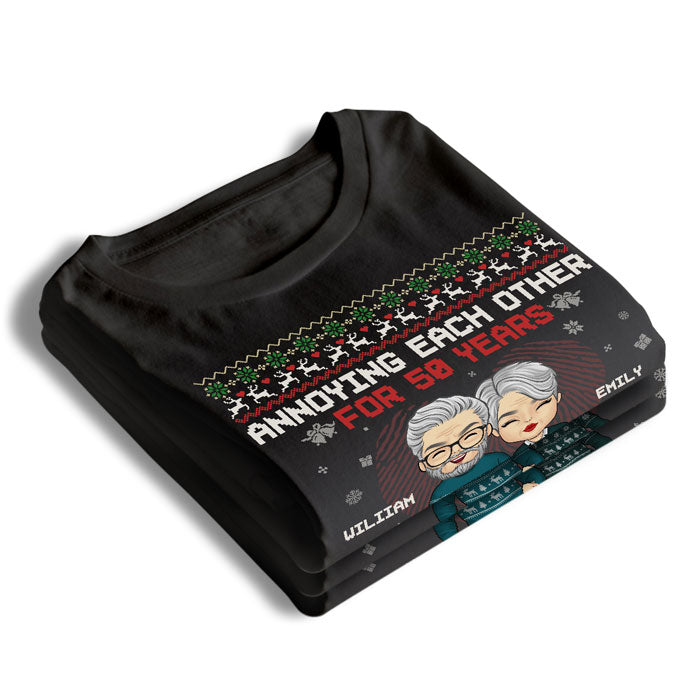 Nous nous agaçons depuis des lustres et nous sommes toujours aussi forts maintenant - T-shirt unisexe personnalisé pour couple, sweat à capuche, sweat-shirt - Cadeau de Noël pour mari et femme, anniversaire