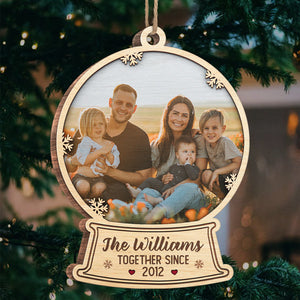 Famille ensemble depuis - Boule à neige personnalisée en bois avec photo de Noël - Télécharger une image, cadeau pour la famille, cadeau de Noël