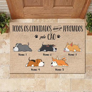 Todos Os Convidados Devem Ser Aprovados Pelo Cão Portuguese - Funny Personalized Dog Decorative Mat.
