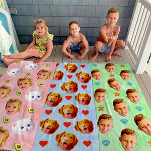 Nous avons tous besoin de vitamines ! Serviette de plage personnalisée ! Télécharger une image, cadeau pour la famille ou pour les enfants