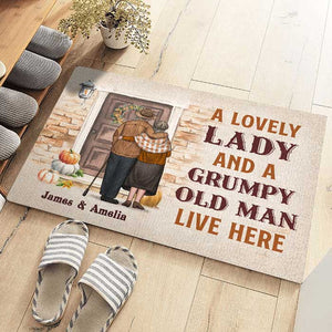 Un couple adorable vit ici - Tapis décoratif personnalisé - Cadeau pour couple, mari et femme