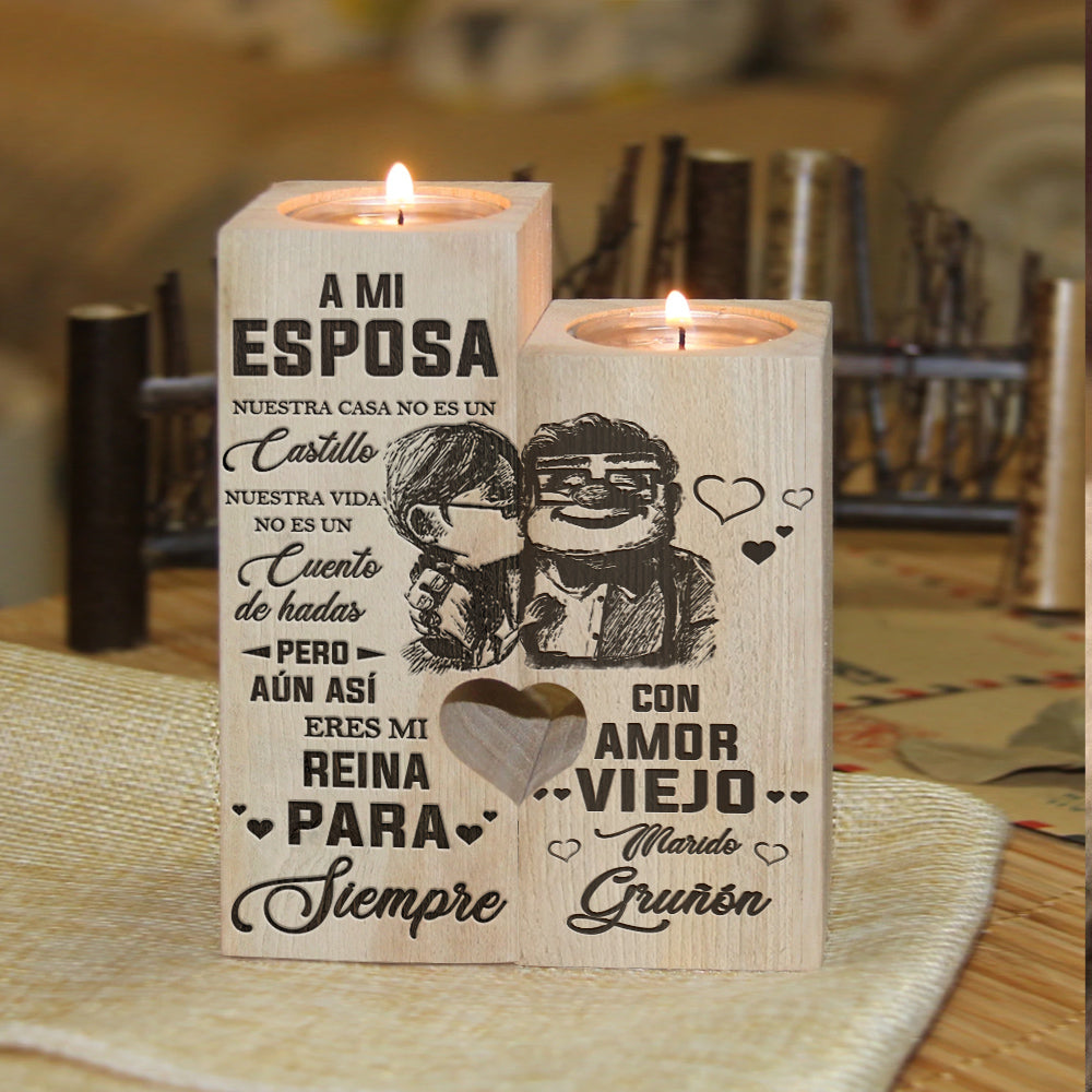 A Mi Esposa Nuestra Casa No Es Un Castillo - Gift For Couples, Candle Holder.